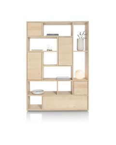 Voorkant perspectief foto van de grote XOOON roomdivider Lugana in de kleur naturel op een witte achtergrond