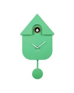 Voorzijde van de groene koekoeksklok, met minimalistisch ontwerp en slinger.