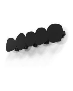 Zwarte kapstok met vijf overlappende organische vormen, minimalistisch en modern.