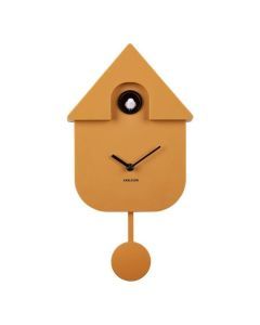 Karlsson klok in okergeel, modern design met koekoek en slinger, kunststof.