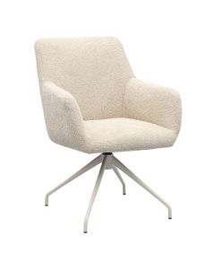 Lichte Trendhopper eetkamerstoel Bora met armleuningen en beige boucl&eacute; look bekleding, schuin van voren.