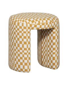 Gele kruk Charlie van WOOOD met een ruitdessin en afgeronde vormen.