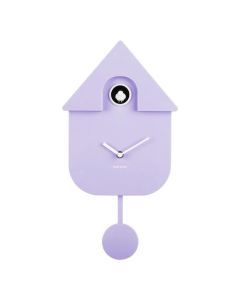 Vooraanzicht van de Karlsson Wandklok Modern Cuckoo in zacht paars met wit vogeltje en slinger.