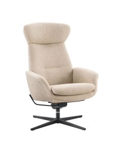 Schuin vooraanzicht van draaifauteuil Airola in beige stof met zwarte draaivoet en hoge rugleuning.