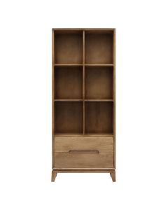 Frontaanzicht van boekenkast Canzo Almond in mangohout met zes open vakken boven en twee brede lades onder, staand op houten pootjes.