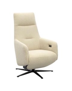 Beige relaxfauteuil Nora met hoge rugleuning en zwarte stervoet, driekwart aanzicht