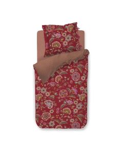 Pip Studio dekbedovertrek Matata rood met grote bloemen en bladeren op een rood gestippelde achtergrond, enkel bedopstelling.