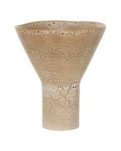 Beige keramische vaas Yaro met brede organische opening en reactieve glazuurafwerking