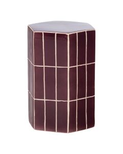 Paarse keramieken bijzettafel Plu van WOOOD met zeshoekige vorm en tegelpatroon met lichte voegen