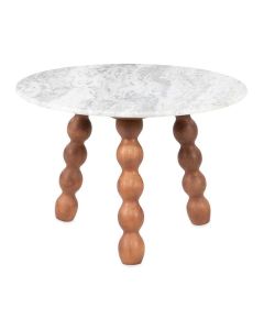 Kleine salontafel Nelo van By-Boo met rond sawar marmer blad en mangohouten bolpoten