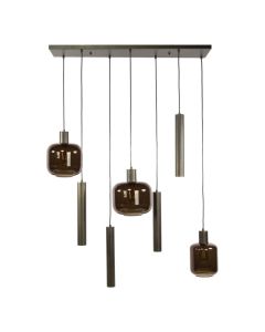 Hanglamp Bronza Mix met bruine glazen kappen en cilindervormige hangers aan een zwarte plafondplaat