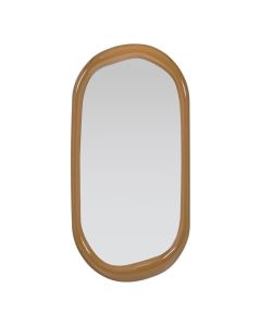 Ovale wandspiegel Norea met honinggele hoogglans rand vrijstaand op witte achtergrond
