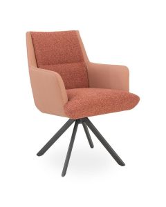 Moderne armstoel Rosie met terracotta boucl&eacute; stof, lederlook armleuningen en zwart metalen draaipoot