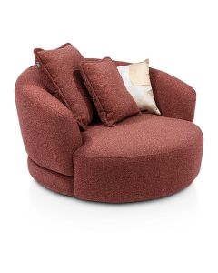 XOOON Cervos fauteuil vooraanzicht met zachte bekleding en kussens