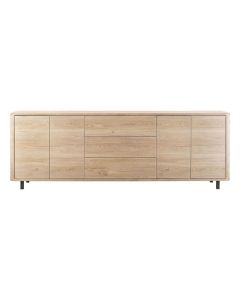 Dressoir Lirona in old oak met vier deuren, drie laden en zwarte pootjes op witte achtergrond