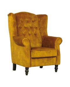 Okergele fauteuil Whitefield met capiton, hoge oorleuningen, afgeronde armleuningen en houten poten.