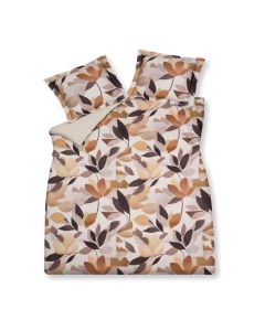 Dekbedovertrek met abstract bloemenpatroon in taupe en beige tinten op lichte achtergrond