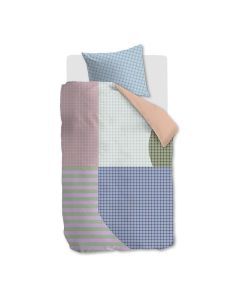 Dekbedovertrek La Rambla van Beddinghouse met grafisch patchwork van ruitjes, strepen en zachte pastelkleuren