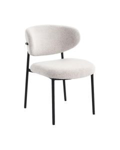 Eetkamerstoel Jona cr&egrave;me met zachte stof en zwarte metalen poten schuin van voren