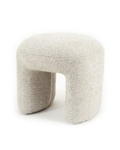 Ronde poef met opening, bekleed met een lichtbeige polyester boucl&eacute;stof.
