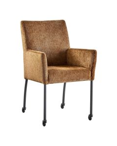Pronto Wonen armstoel Cenare Brandy met wielen in warme brandykleurige stof, vooraanzicht.