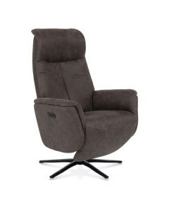 Elektrisch verstelbare Henders & Hazel relaxfauteuil Nocarini in lava stof met zwarte draaivoet, schuin van voren.