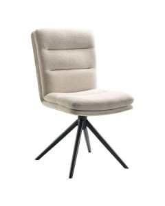 Draaibare eetkamerstoel Letta beige met zwarte metalen draaipoot, vooraanzicht.