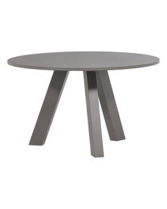 WOOOD Rhonda ronde eettafel van warmgrijs eikenhout met drie schuin geplaatste poten.