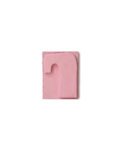 Vooraanzicht van roze wanddecoratie Crave uit de Pocket Exhibits-serie met abstract sculpturaal reli&euml;f