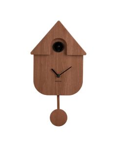 Karlsson Modern Cuckoo wandklok in donkere houtlook met zwarte wijzers en ronde slinger.