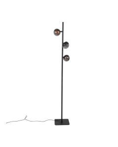Vooraanzicht van vloerlamp Belluno met drie smoke glazen lichtpunten aan een slanke zwarte staander