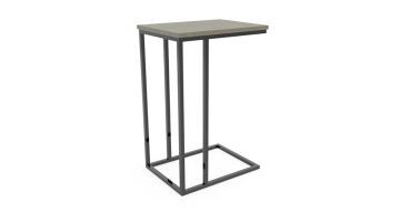 Steel koffietafel met lichtgrijs massief eiken blad en donker metalen onderstel.