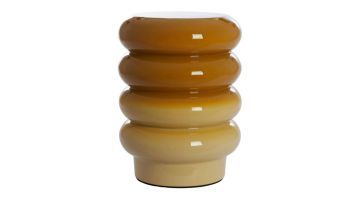 Light & Living Bijzettafel Mirogi. Op de voet staan vier ringvormige vormen die van onder naar boven oplopen van lichtgeel naar okergeel.