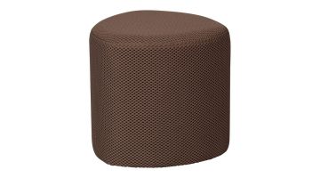 Vooraanzicht donkerbruine organische poef in 3D gaatjesstof Puuk van WOOOD.