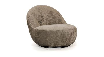 Draaifauteuil Rosate van Trendhopper met mooie rondingen, uitgevoerd in een trendy grijze stof. Gezien schuin van voren op een witte achtergrond.