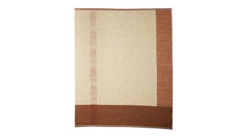 Label Karpet Red Chain