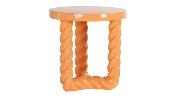 Bijzettafel Rosly paars van Richmond Interiors is een opvallend meubelstuk door zijn gedraaide poten die lijken op grove touwen die samen komen aan de onderkant.