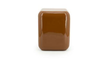 Glanzend bruin krukje Dixon met afgeronde hoeken.