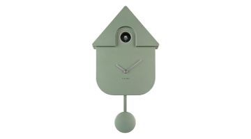  Karlsson Wandklok Modern Cuckoo metallic groen, frontaal beeld met witte wijzers, slinger en koekoeksvogeltje.