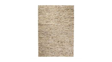 Bovenaanzicht van een mosterdkleurig vloerkleed met een geweven textuur en natuurlijke tinten.