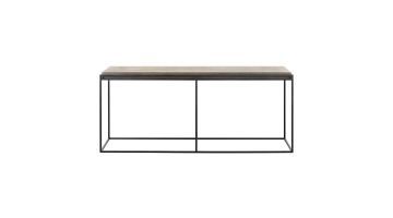 Sidetable Boldara van INHOUSE, met een blad van lichtbruin hout en een zwart metalen frame, minimalistisch en stijlvol.