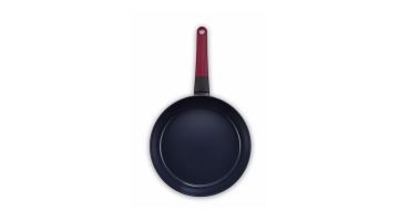 Bovenaanzicht van de Brabantia Tasty+ koekenpan met donkerblauwe binnenkant en een bordeauxrood handvat.