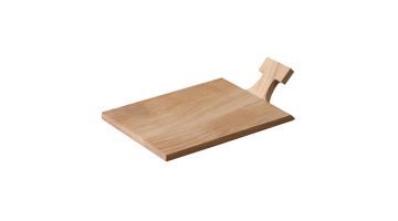 Pilat&Pilat kaasplank in lichte houtkleur met uniek handvatontwerp.