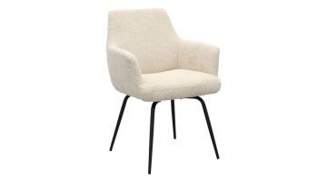 Trendhopper armstoel Evi in lichte bouclé met zwarte poten, schuin van voren.