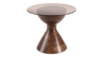 Bijzettafel Aboni met een massief mangohouten onderstel in walnootkleur en een smoked glazen blad.