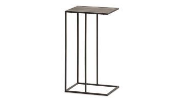 Industrieel laptoptafeltje met een slank zwart metalen frame en een tafelblad met subtiele textuur. Ideaal voor een modern interieur.