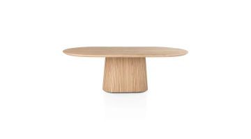 Henders & Hazel eetkamertafel Rafello 240x120 cm Dune, frontaal beeld van houten tafel met ovale vorm en brede middenpoot.