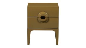 Kastje Merge van WOOOD, honinggele kleur, met twee lades en afgerond design, vooraanzicht.