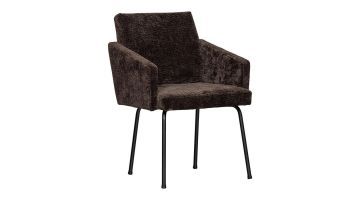 Eetkamerstoel Mount van WOOOD in donkerbruine chenille stof met armleuningen en zwarte metalen poten, zijaanzicht.