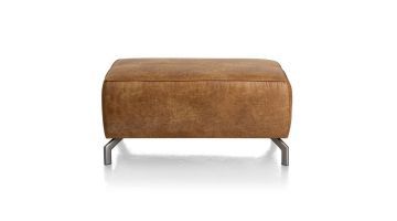 Bruine voetenbank Nova Zembla van Henders & Hazel, gestoffeerd met lederlook en metalen poten, vooraanzicht.